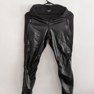 Pleather leggins